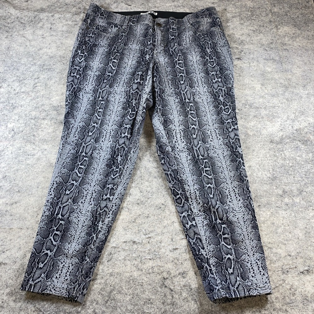 Code Bleu Pants Women's 20W Black & Gray Fab Skinny Body Sculpt Animal Print